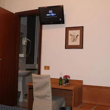 La Pace 2* Milano