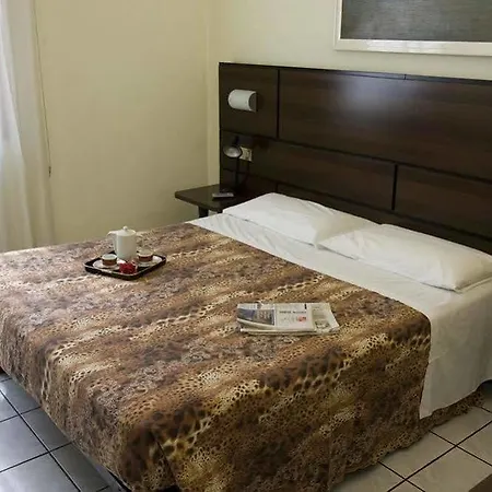 La Pace Hotel