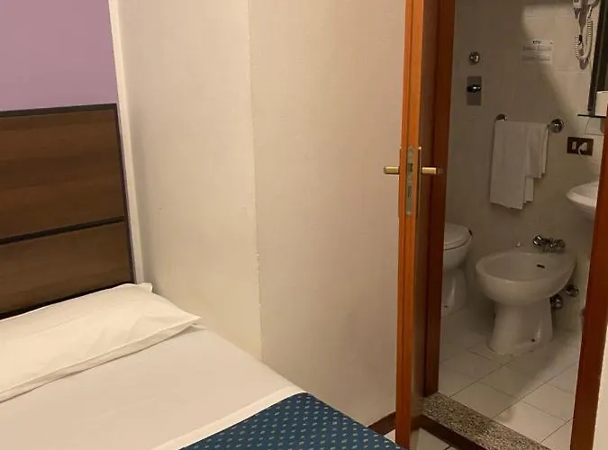 La Pace Hotel
