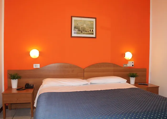 La Pace Hotel