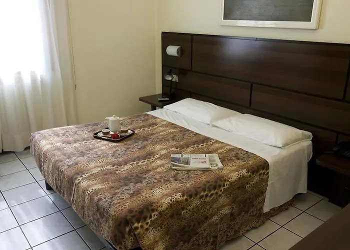 La Pace Hotel